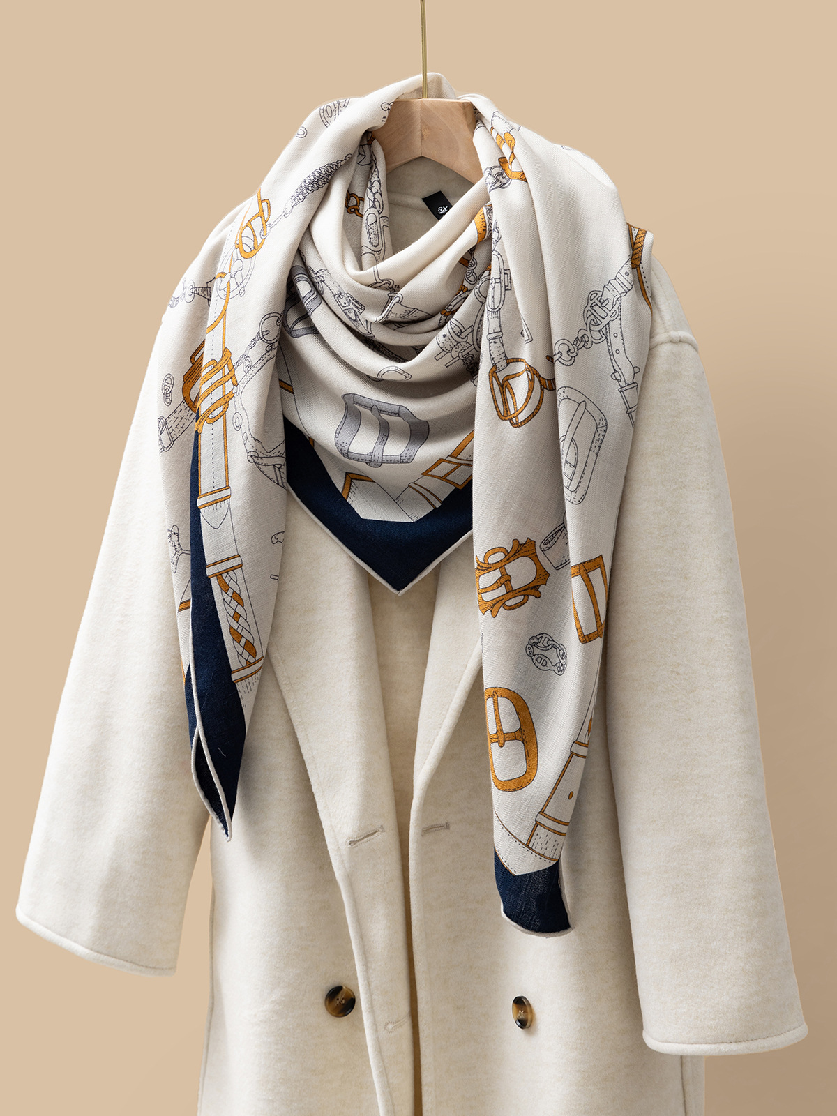 Silk Blend Scarf Luxury Brand  - Winter Clothing Hong Kong recension och pris