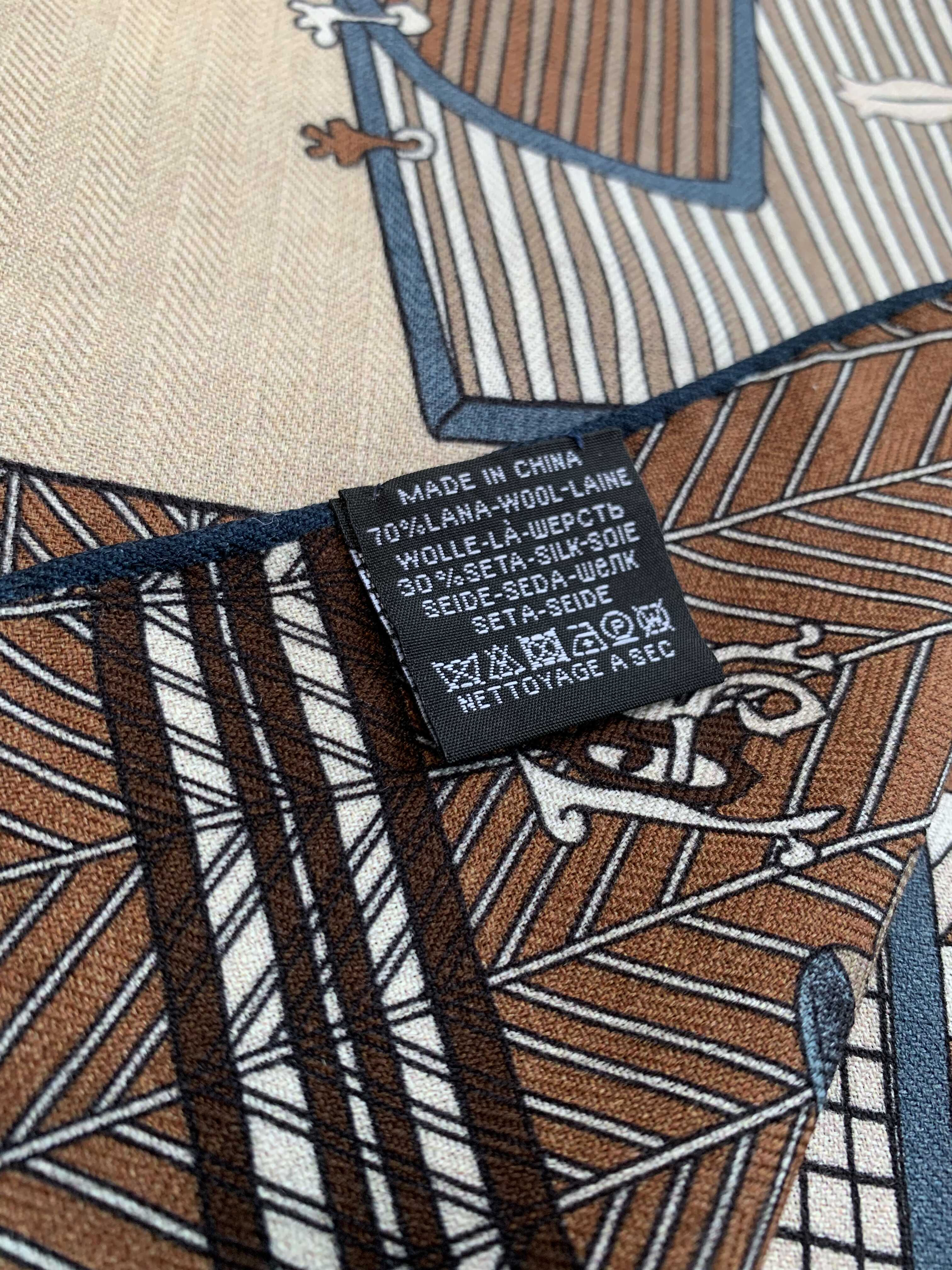 Double Faced Print Designer Sc - Winter Clothing Hong Kong recension och pris